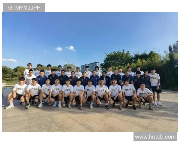 重庆乒乓球队在总决赛积分榜上以82分稳居第一名展现强劲实力